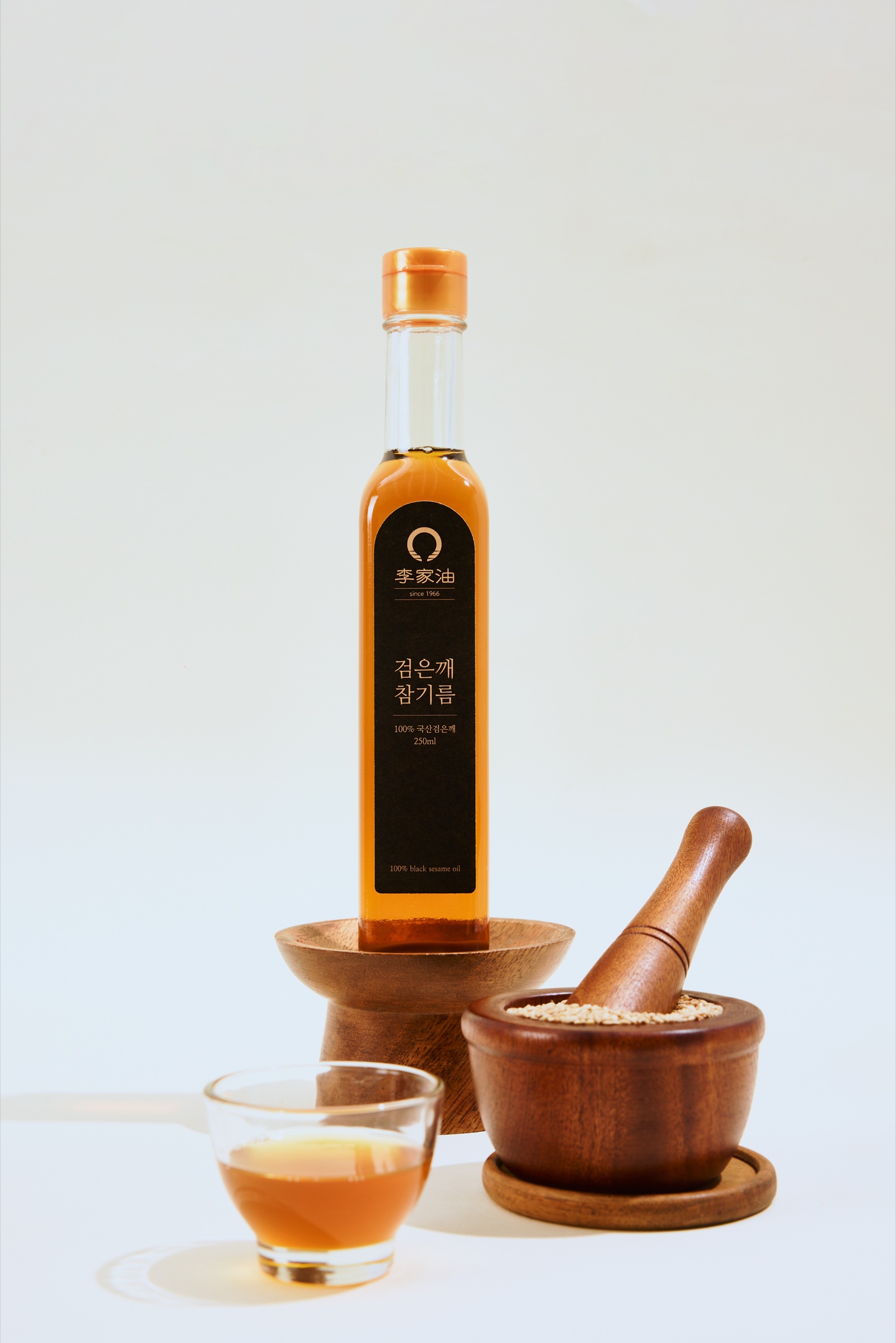 이가유 — Photography (Product and Contents Creation)